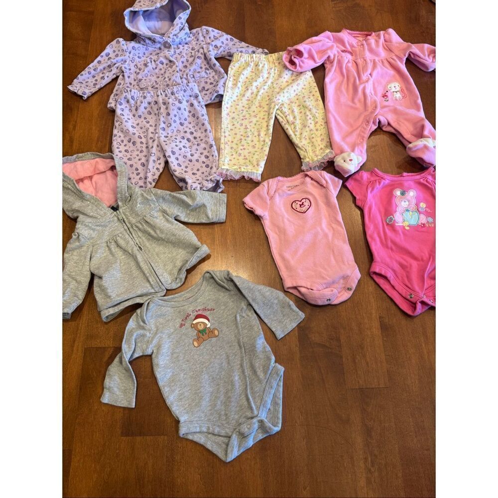 Baby girl size 0-3 month clothing bundle